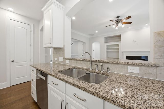 6812 S Creek Road, Charlotte, NC 28277