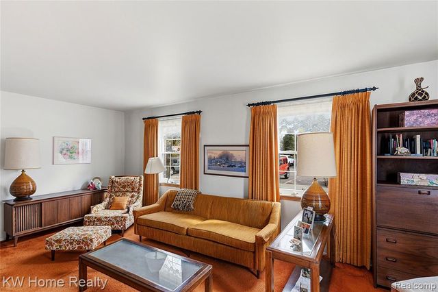 19623 Neptune Court, Northville, MI 48167