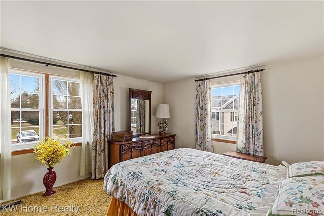 19623 Neptune Court, Northville, MI 48167