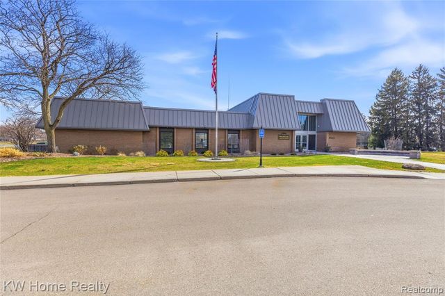 19623 Neptune Court, Northville, MI 48167