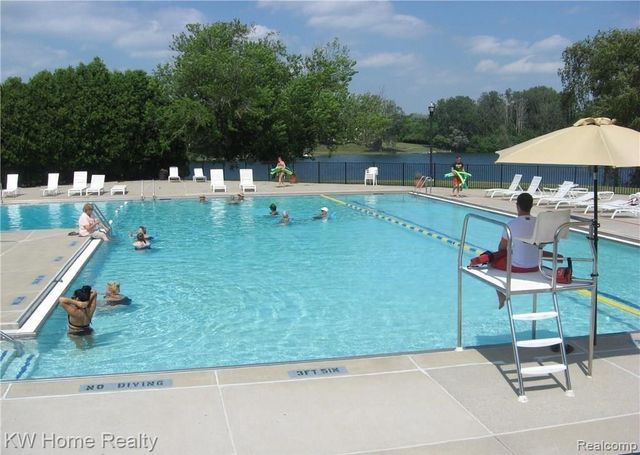 19623 Neptune Court, Northville, MI 48167