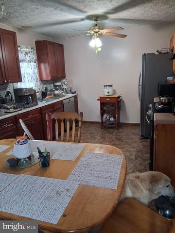 9804 MOHAWK DR, King George, VA 22485