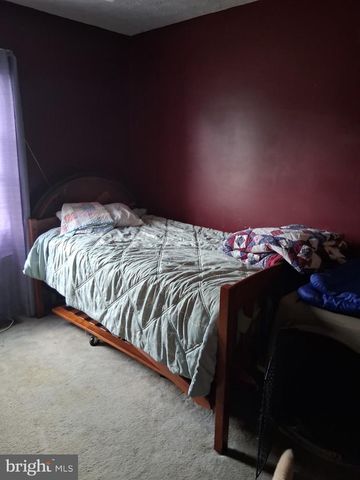 9804 MOHAWK DR, King George, VA 22485