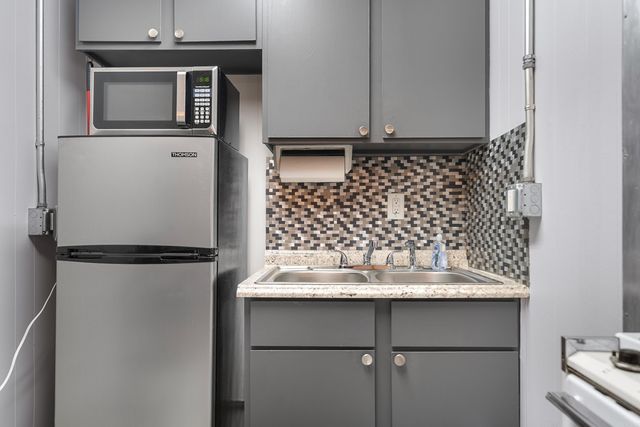 210 Aberina St Apt J1, Hot Springs, AR 71913