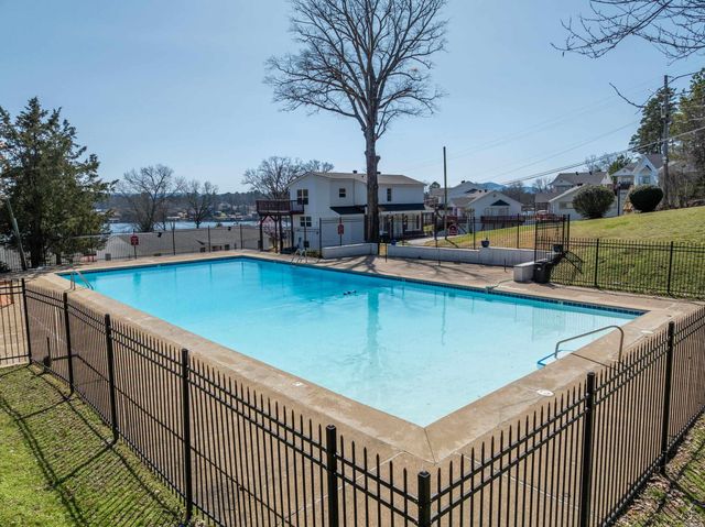 210 Aberina St Apt J1, Hot Springs, AR 71913