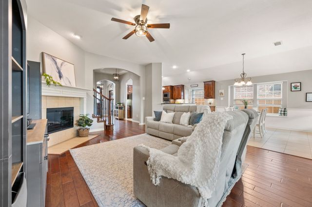 11712 Wolfcreek Lane, Fort Worth, TX 76244