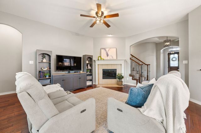 11712 Wolfcreek Lane, Fort Worth, TX 76244