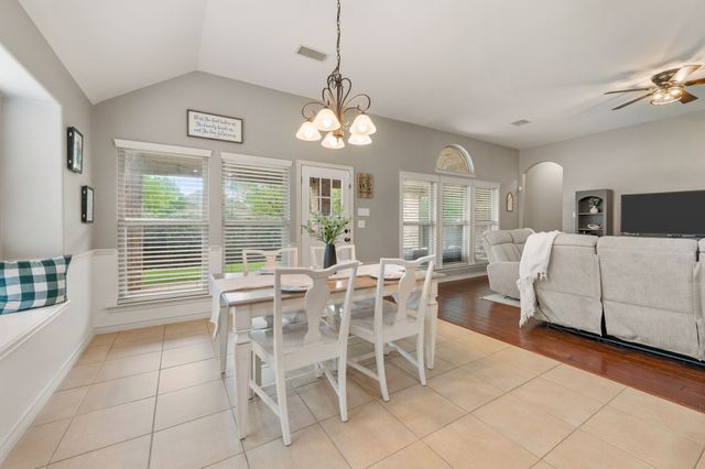 11712 Wolfcreek Lane, Fort Worth, TX 76244