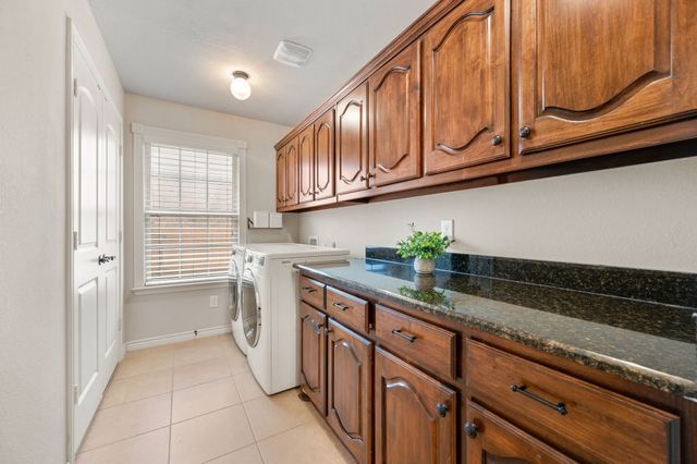 11712 Wolfcreek Lane, Fort Worth, TX 76244