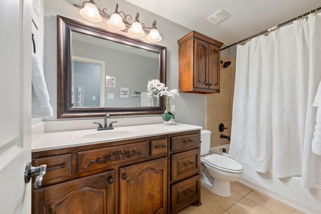 11712 Wolfcreek Lane, Fort Worth, TX 76244