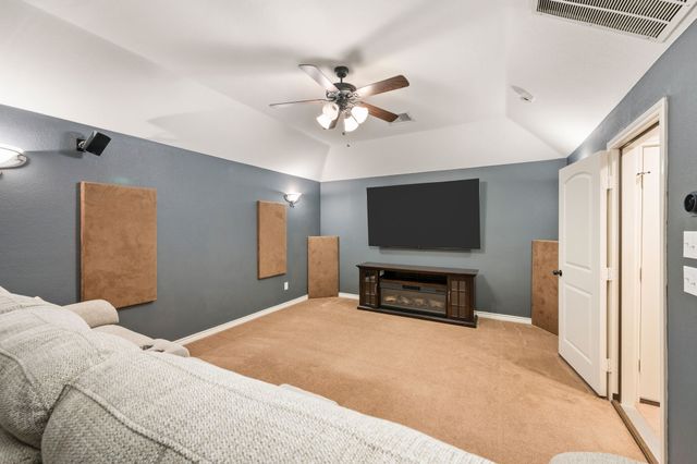 11712 Wolfcreek Lane, Fort Worth, TX 76244