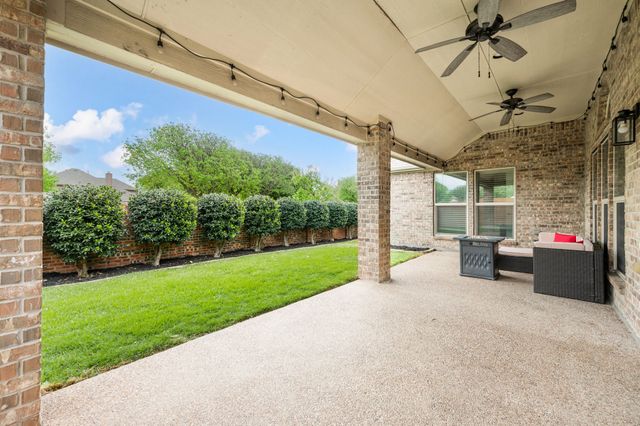 11712 Wolfcreek Lane, Fort Worth, TX 76244