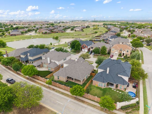 11712 Wolfcreek Lane, Fort Worth, TX 76244