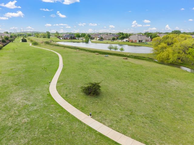11712 Wolfcreek Lane, Fort Worth, TX 76244