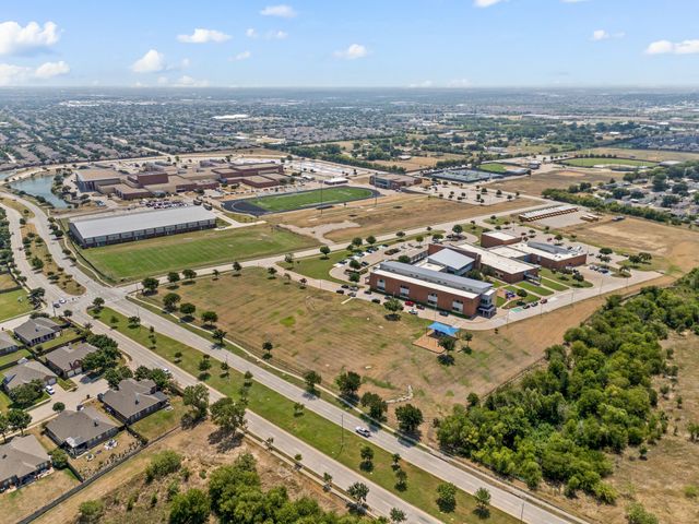 11712 Wolfcreek Lane, Fort Worth, TX 76244