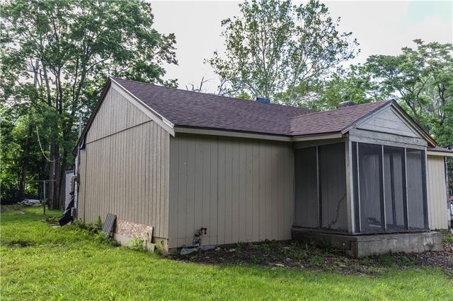 4415 August Lane, Kansas City, KS 66106