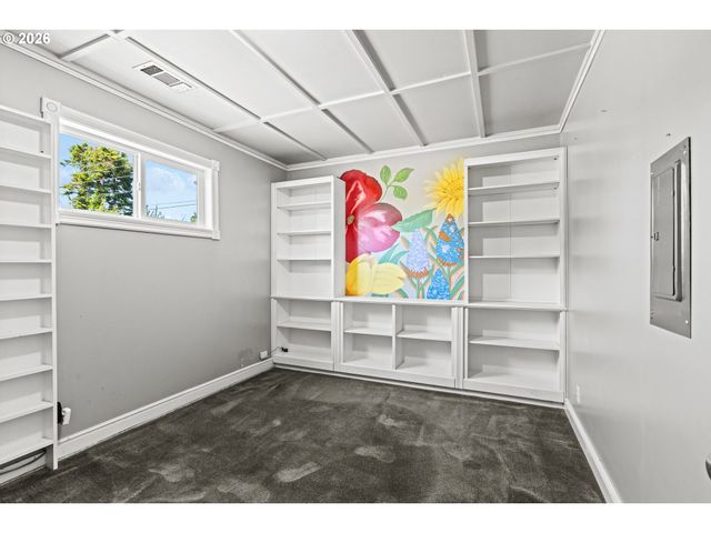 412 23RD St, Myrtle Point, OR 97458