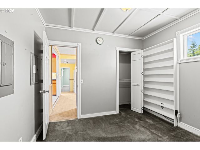 412 23RD St, Myrtle Point, OR 97458