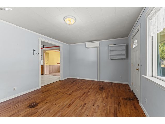 412 23RD St, Myrtle Point, OR 97458