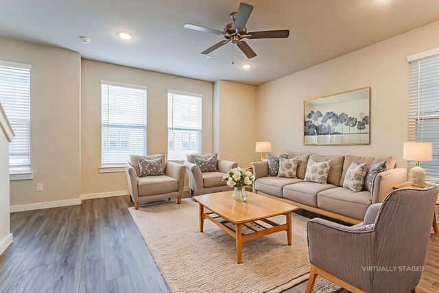 18427 Idyllic Alley, Shenandoah, TX 77385