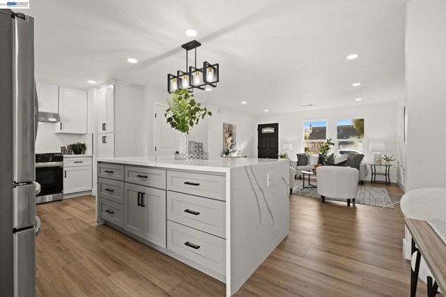 219 Omira Dr, San Jose, CA 95123