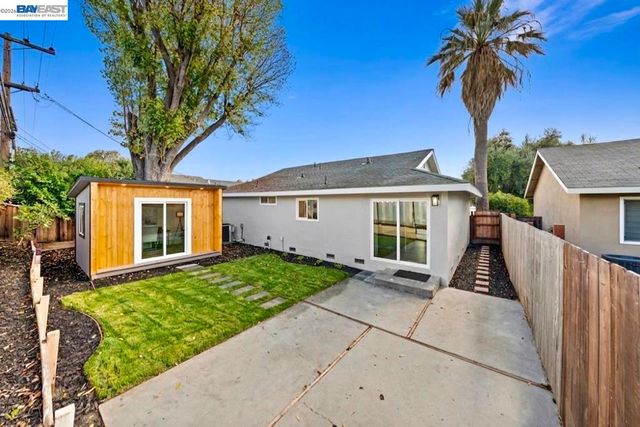 219 Omira Dr, San Jose, CA 95123