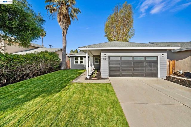 219 Omira Dr, San Jose, CA 95123