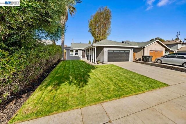 219 Omira Dr, San Jose, CA 95123