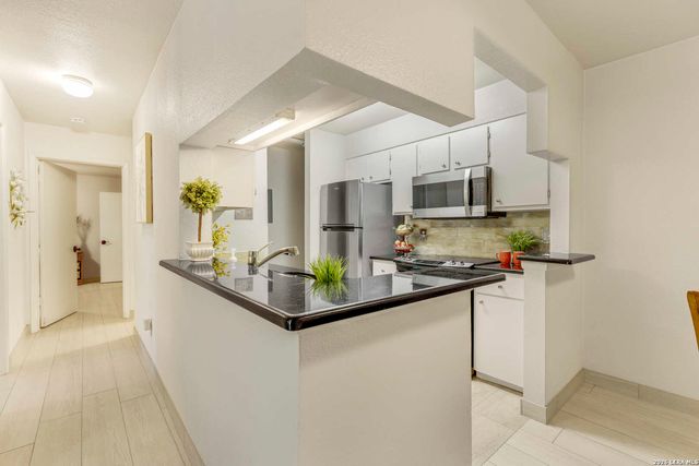14343 Judson Rd Apt 801, San Antonio, TX 78233