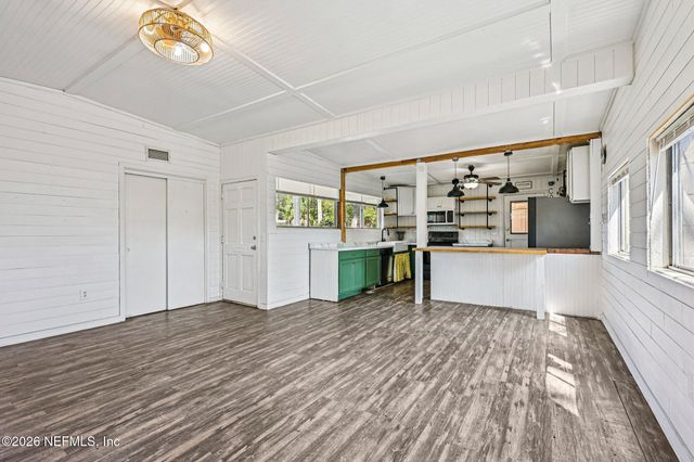 1044 HALIFAX Road, Jacksonville, FL 32216