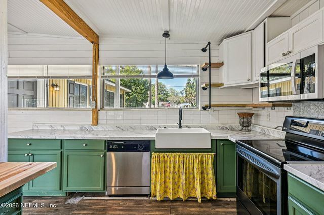 1044 HALIFAX Road, Jacksonville, FL 32216