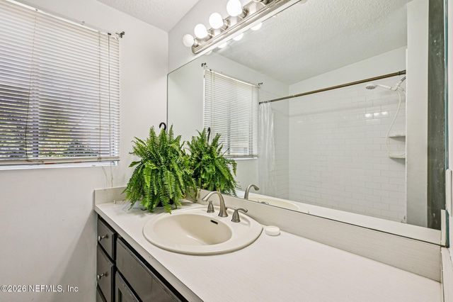 1044 HALIFAX Road, Jacksonville, FL 32216