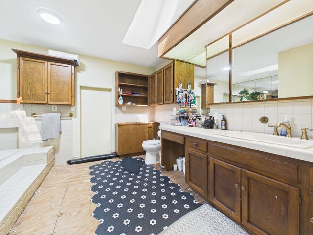 3451 E Craig St, Wichita, KS 67216