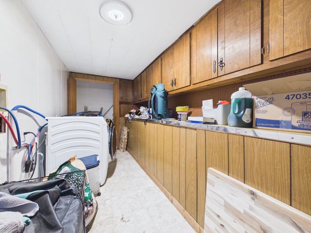 3451 E Craig St, Wichita, KS 67216