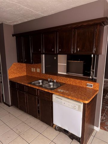 4207 Comanche Street, Pasadena, TX 77504