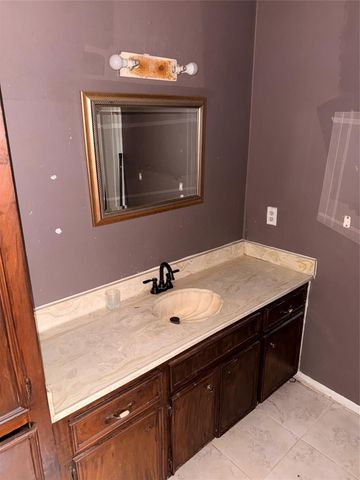 4207 Comanche Street, Pasadena, TX 77504