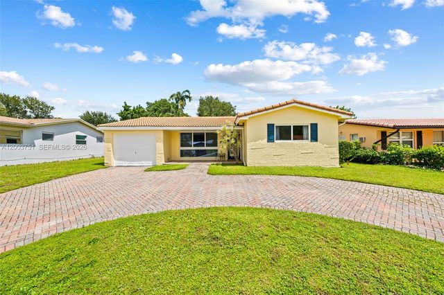 1925 N 39th Ave, Hollywood, FL 33021