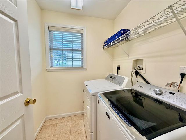 1433 Salisbury Road, Allentown City, PA 18103