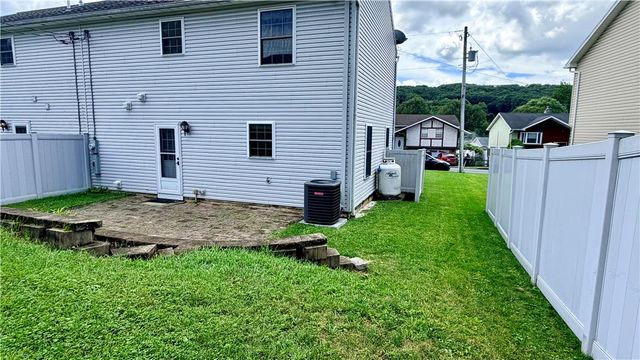 1433 Salisbury Road, Allentown City, PA 18103