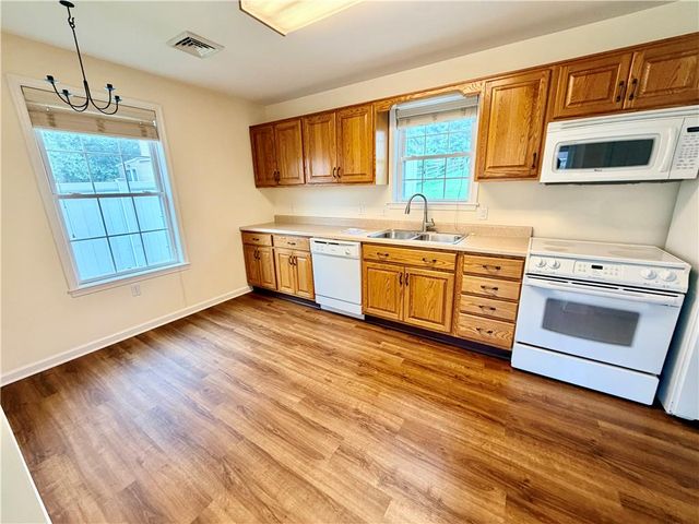 1433 Salisbury Road, Allentown City, PA 18103