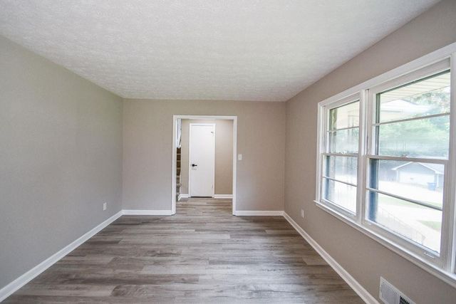 90 Cabriolet Trail, Mcdonough, GA 30253
