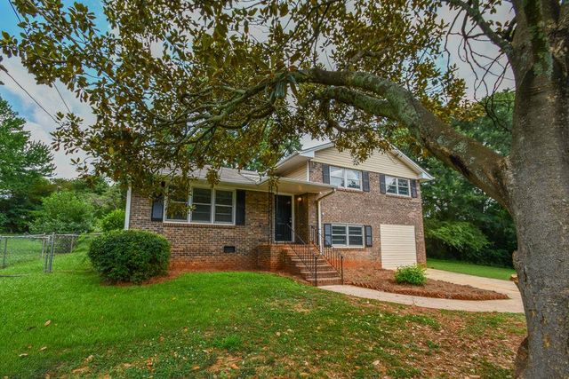 90 Cabriolet Trail, Mcdonough, GA 30253