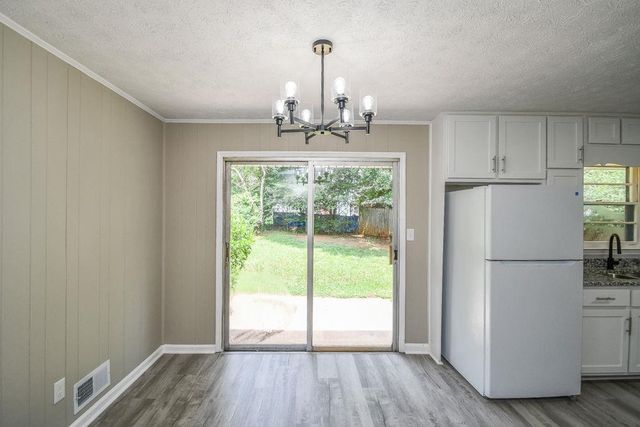 90 Cabriolet Trail, Mcdonough, GA 30253