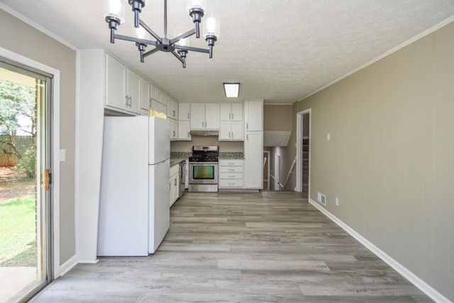 90 Cabriolet Trail, Mcdonough, GA 30253