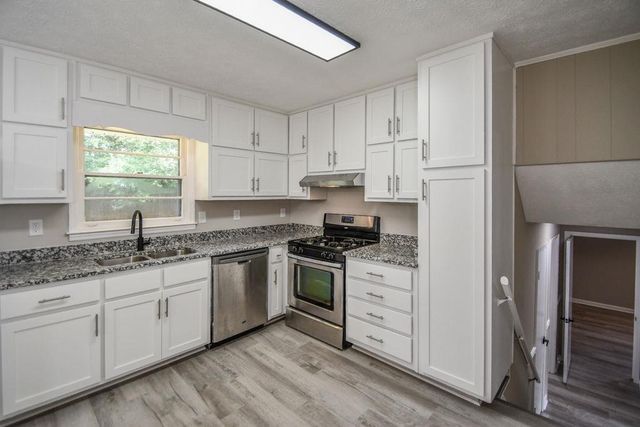 90 Cabriolet Trail, Mcdonough, GA 30253