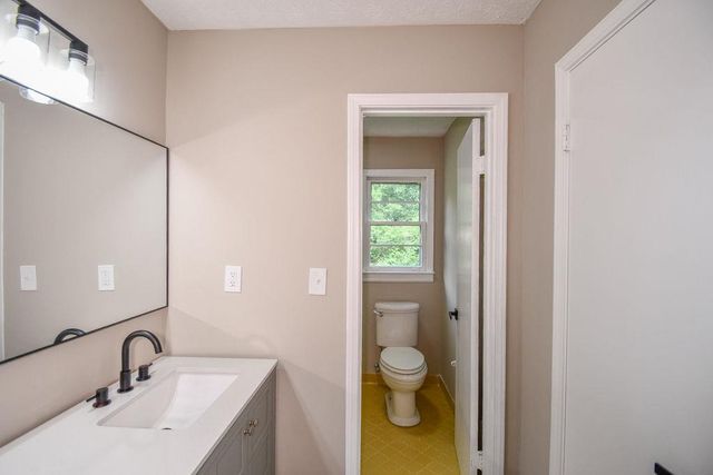90 Cabriolet Trail, Mcdonough, GA 30253