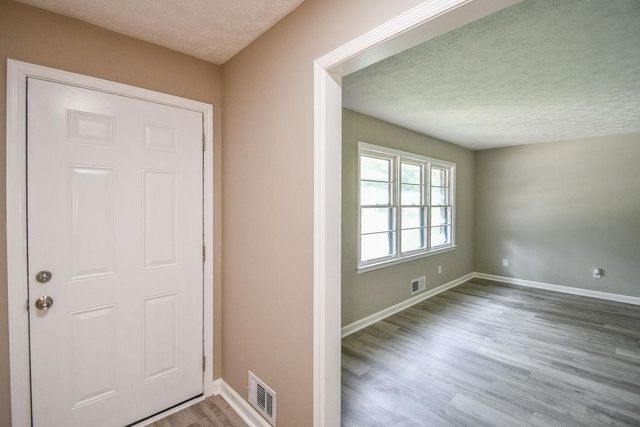 90 Cabriolet Trail, Mcdonough, GA 30253