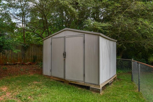 90 Cabriolet Trail, Mcdonough, GA 30253