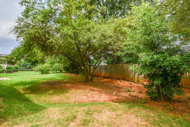 90 Cabriolet Trail, Mcdonough, GA 30253