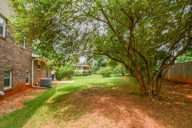 90 Cabriolet Trail, Mcdonough, GA 30253